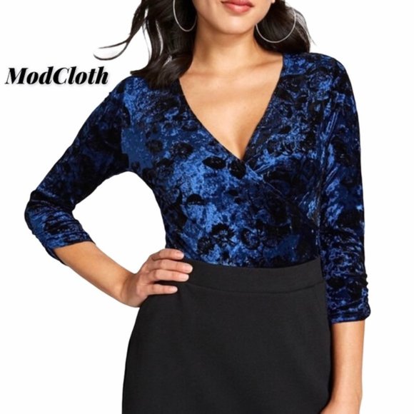 Modcloth 1X Suits You Well Crushed Velvet Floral Print Plus Bodysuit NWT - Picture 1 of 7
